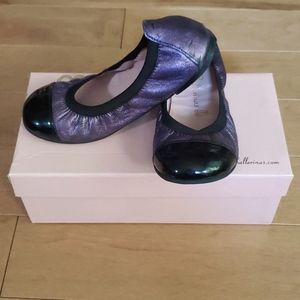 Pretty Ballerinas Flats - Euro 30/US 12.5